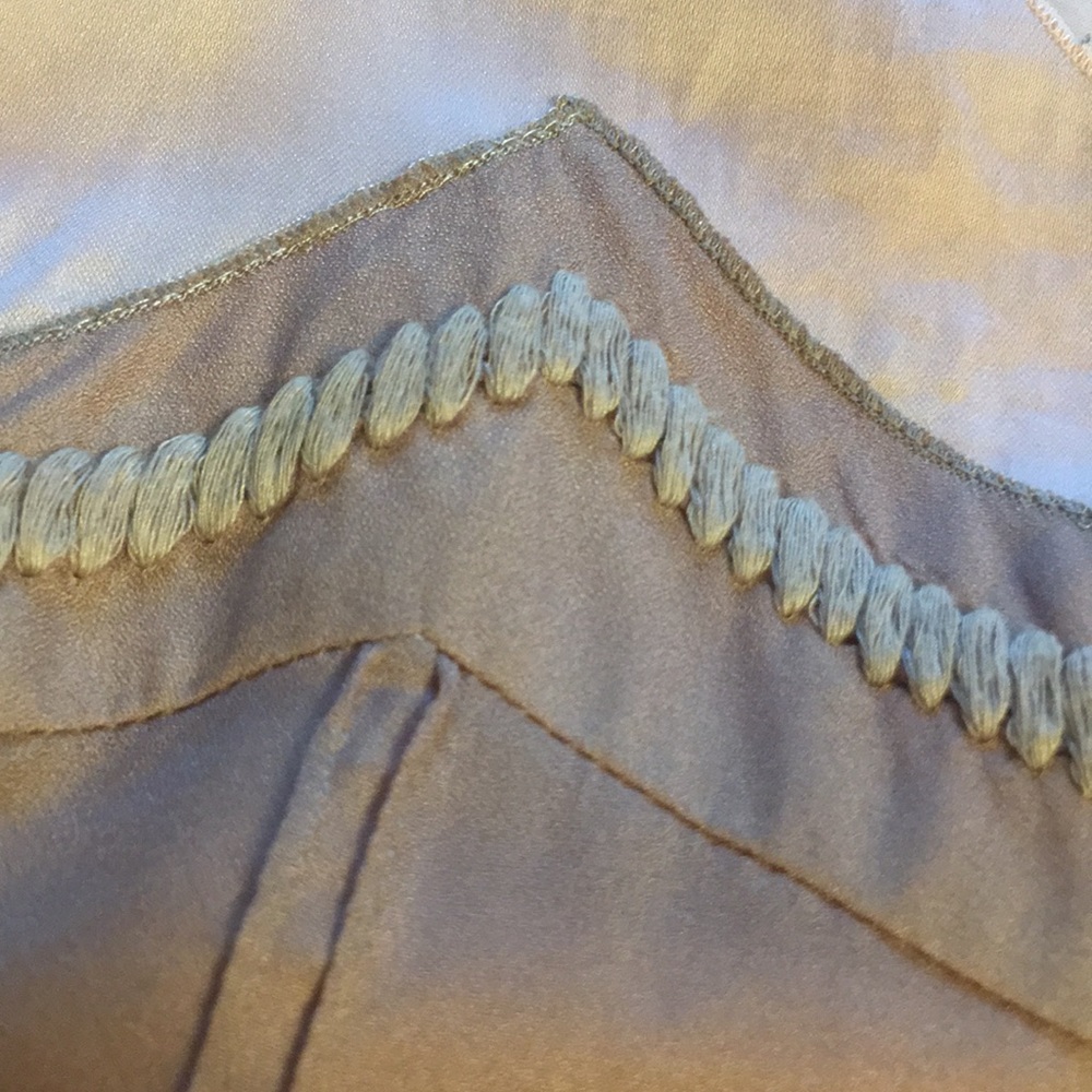 Loft Embroidered Tank Top - Picture 3 of 5